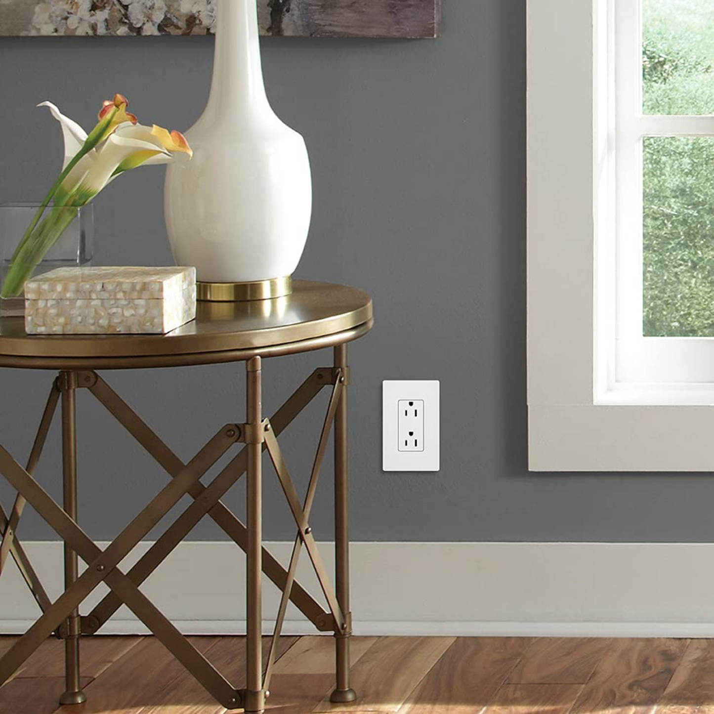 Tomacorriente doble 15A LUTRON Blanca CAR-15-WH (unidad)